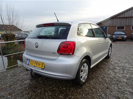 Volkswagen Polo - 1.4-16V Trendline Slechts 109.000 Km + Airco Nu € 7.499, - 1