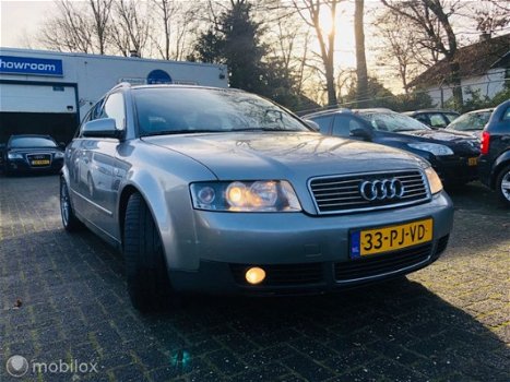 Audi A4 Avant - 2.5 TDI quattro Automaat / Exclusive / Leder / Navi / Winterset - 1