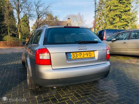 Audi A4 Avant - 2.5 TDI quattro Automaat / Exclusive / Leder / Navi / Winterset - 1