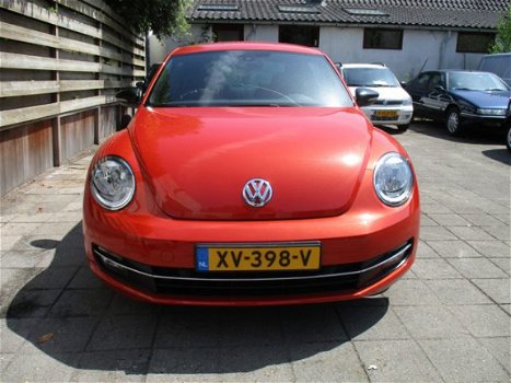 Volkswagen Beetle - 1.2 TSI 105pk Club BM met Navigatie/ECC - 1