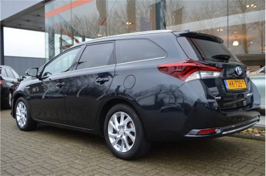 Toyota Auris Touring Sports - 1.8 Hybrid Dynamic, Nw Mod, Pano, 12-2015, Dealeronderhouden, 1e Eig, - 1