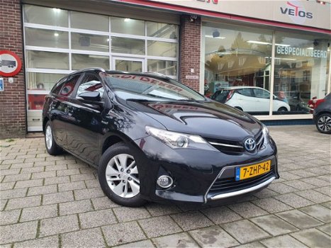 Toyota Auris Touring Sports - 1.8 Hybrid Aspiration Navi/Climate/Trekhaak - 1