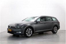 Volkswagen Passat Variant - 1.4 TSI 150pk ACT Highline Navigatie Parkeersensoren Climate Control