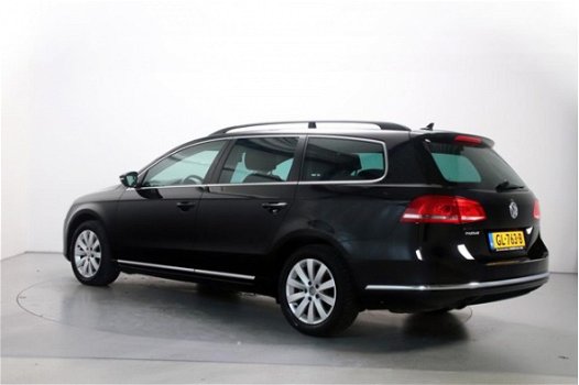 Volkswagen Passat Variant - 1.4 TSI 122pk Comfotline Executive Navigatie Parkeersensoren Stoelverwar - 1