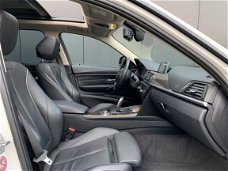 BMW 3-serie Touring - 325d 218pk P.dak Leder Navi Xenon Sportstoelen