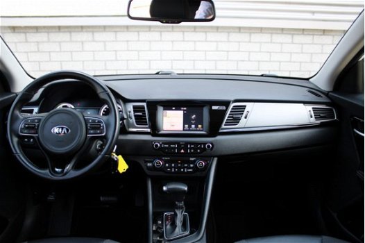 Kia Niro - 1.6 GDi Hybrid First Edition Automaat | Navigatie | Parkeercamera | Leder/Stof Interieur - 1