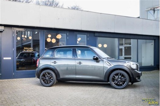 Mini Mini Countryman - 1.6 120pk 69.799km Leder Pano Stoelverwarming - 1