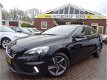 Volvo V40 - 2.0 D4 190pk R-Design Pano-Dak, Navi, 16''Lmv - 1 - Thumbnail