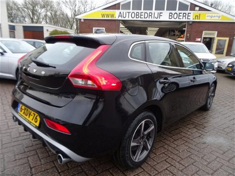 Volvo V40 - 2.0 D4 190pk R-Design Pano-Dak, Navi, 16''Lmv - 1