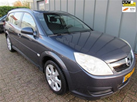 Opel Vectra Wagon - 1.8-16V Essentia //APK//NAP//Airco//Cruise//Elec.Ramen//CV+AB//Trekhaak// - 1