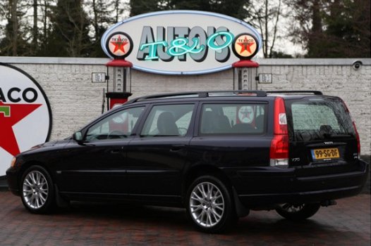 Volvo V70 - 2.5T AWD Summum Full options Yountimer - 1