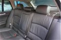 BMW 5-serie Touring - 520i High Executive Leer / automaat / panoramadak / navigatie / - 1 - Thumbnail