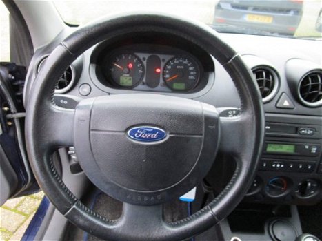 Ford Fiesta - 1.3 CORE (APK t/m 01-11-2020) - 1