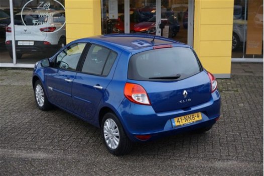 Renault Clio - 1.2 16V Collection - 1