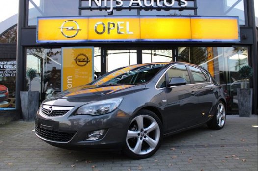 Opel Astra - 1.4i Turbo Sport 140pk ecc / navi / 19