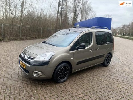 Citroën Berlingo - 1.6 HDIF XTR AIRCOMULTISPACE 5-Persoons Nieuwstaat 2012 - 1