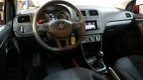 Volkswagen Polo - 1.2 TSI Comfortline Parkeersensoren voor en achter, Cruise control all-season band - 1 - Thumbnail