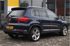 Volkswagen Tiguan - 1.4 TSi 160 Sport&Style 4motion R-line Edition (NAVI/TREKHAAK/PDC/CAMERA)