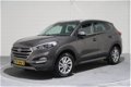 Hyundai Tucson - 1.6 GDi Go 1e Eig. Dealer oh, Meest denkbare opties ... Nieuwstaat .. Keuring toege - 1 - Thumbnail