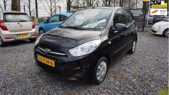 Hyundai i10 - 1.2 i-Drive Cool hele nette I10 met airco 89dkm nl auto boekjes en 1.2 motor - 1