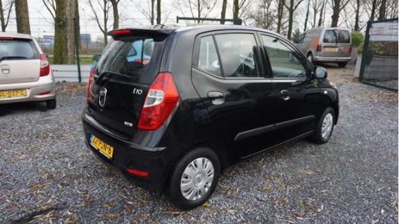 Hyundai i10 - 1.2 i-Drive Cool hele nette I10 met airco 89dkm nl auto boekjes en 1.2 motor - 1