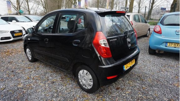 Hyundai i10 - 1.2 i-Drive Cool hele nette I10 met airco 89dkm nl auto boekjes en 1.2 motor - 1