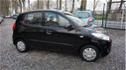 Hyundai i10 - 1.2 i-Drive Cool hele nette I10 met airco 89dkm nl auto boekjes en 1.2 motor - 1 - Thumbnail