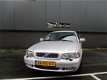Volvo S40 - 2.0 Europa mooie dealer onderhouden s40 automaat - 1 - Thumbnail