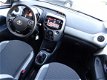 Toyota Aygo - 1.0 VVT-i x-play / Airconditioning / Smartphone Integration / Parkeercamera / Bluetoot - 1 - Thumbnail