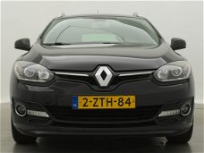 Renault Mégane Estate - TCe 115 Limited // Trekhaak / Navigatie / LM Velgen / Dealer onderhouden / C