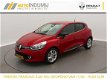 Renault Clio - TCe 90 Limited // Airco / Armsteun / Parkeersensoren / Navigatie / Cruise Control - 1 - Thumbnail