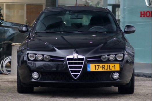 Alfa Romeo 159 Sportwagon - 1.7 T Progression - All in rijklaarprijs | Leer | Cruise-control | Clima - 1