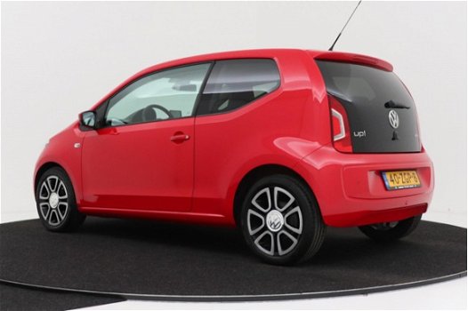 Volkswagen Up! - 1.0 high up BlueMotion | Navigatie | Parkeersensoren - 1