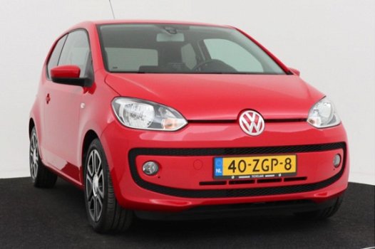 Volkswagen Up! - 1.0 high up BlueMotion | Navigatie | Parkeersensoren - 1