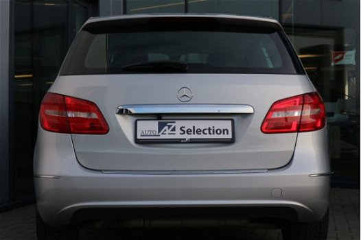 Mercedes-Benz B-klasse - 180 Ambition / Navigatie - 1