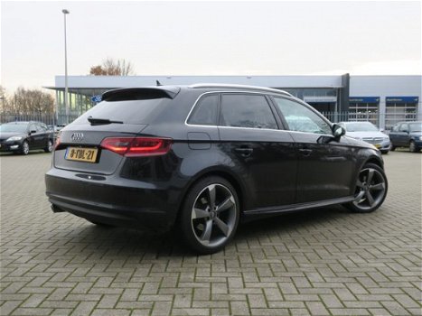 Audi A3 Sportback - 1.6 TDI ultra Edition Navi / adaptive cruise control - 1