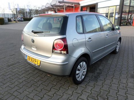 Volkswagen Polo - 1.2-12V Comfortline - 1