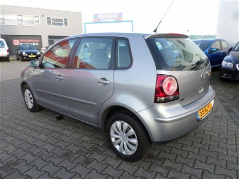 Volkswagen Polo - 1.2-12V Comfortline - 1