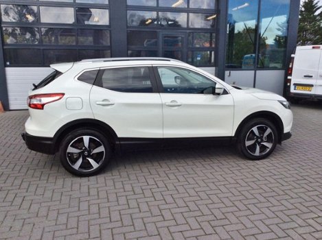 Nissan Qashqai - 1.2 DIG-T 85KW 2WD, 360 CAMERA, NAVI, TREKHAAK. PAN.DAK - 1