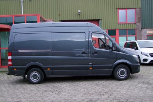 Mercedes-Benz Sprinter - 319 Bluetec L2H2 - 1