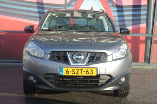 Nissan Qashqai - 1.6 360 NAVIGATIE / ACHTERUITRIJCAMERA / PANORAMADAK TREKHAAK - 1