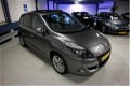 Renault Scénic - 1.6 dCi Parisiènne PANO / NAVI / ALS NIEUW - 1 - Thumbnail