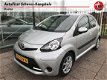 Toyota Aygo - 1.0 68PK Aspiration 5-Deurs Airco Lichtmetaal Elektrisch pakket - 1 - Thumbnail