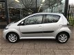 Toyota Aygo - 1.0 68PK Aspiration 5-Deurs Airco Lichtmetaal Elektrisch pakket - 1 - Thumbnail