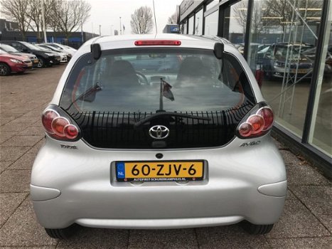 Toyota Aygo - 1.0 68PK Aspiration 5-Deurs Airco Lichtmetaal Elektrisch pakket - 1