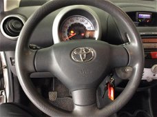 Toyota Aygo - 1.0 VVT-i 5D Now Airco