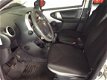 Toyota Aygo - 1.0 VVT-i 5D Now Airco - 1 - Thumbnail