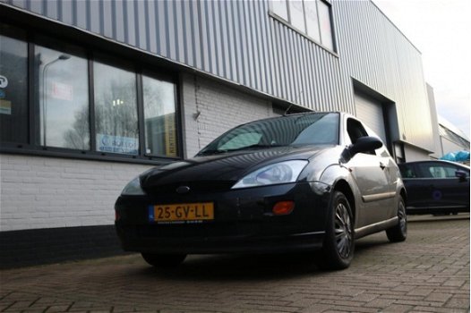 Ford Focus - 1.4-16V Trend - 1