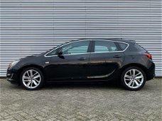 Opel Astra - 1.4 Turbo Sport Climate Controle Navigatie