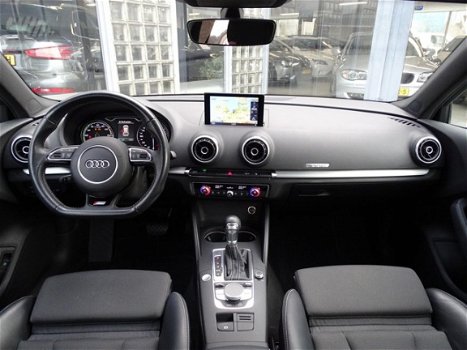 Audi A3 Sportback - E-TRON AMBITION S-LINE [EXCL BTW] - 1